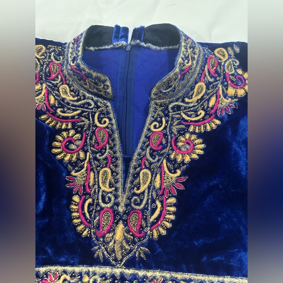 Indian Party Wear Long Dress - Picture 3 of 9